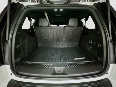 2025 Chevrolet Suburban LT