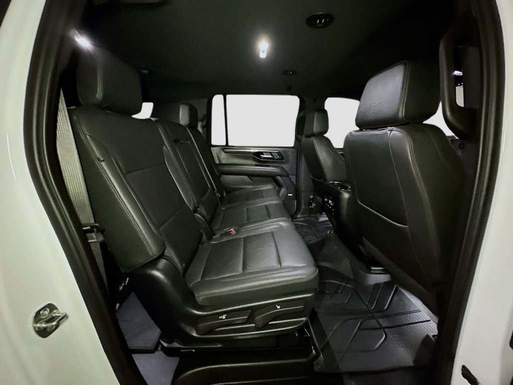 2025 Chevrolet Suburban LT