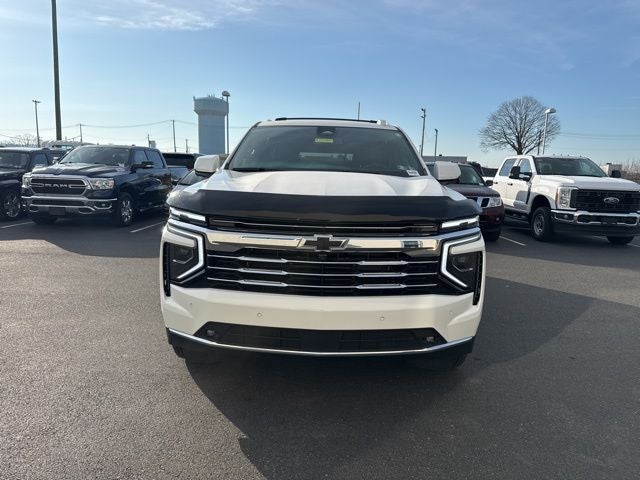 2025 Chevrolet Suburban LT