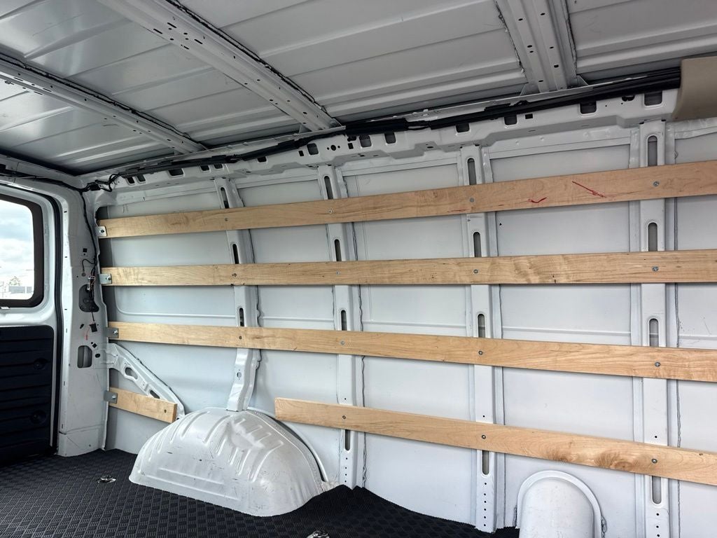 2025 GMC Savana 2500 Work Van