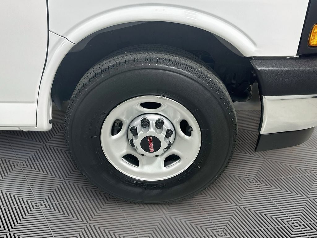 2025 GMC Savana 2500 Work Van