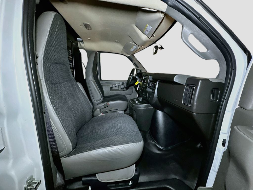 2025 GMC Savana 2500 Work Van