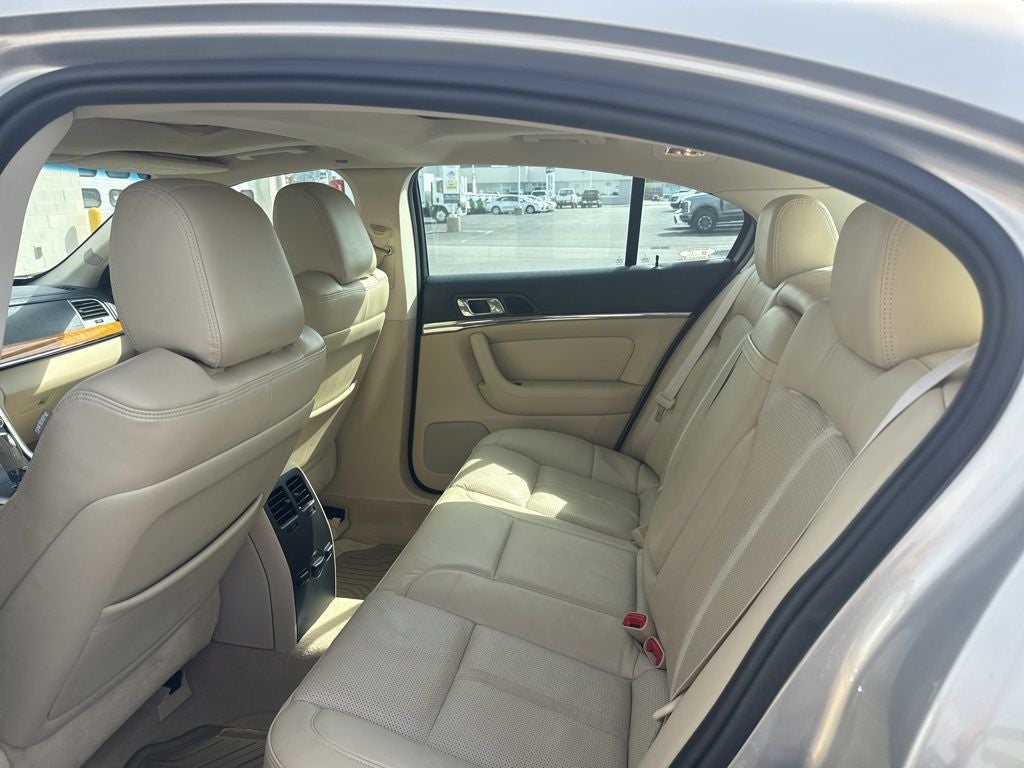 2009 Lincoln MKS Base