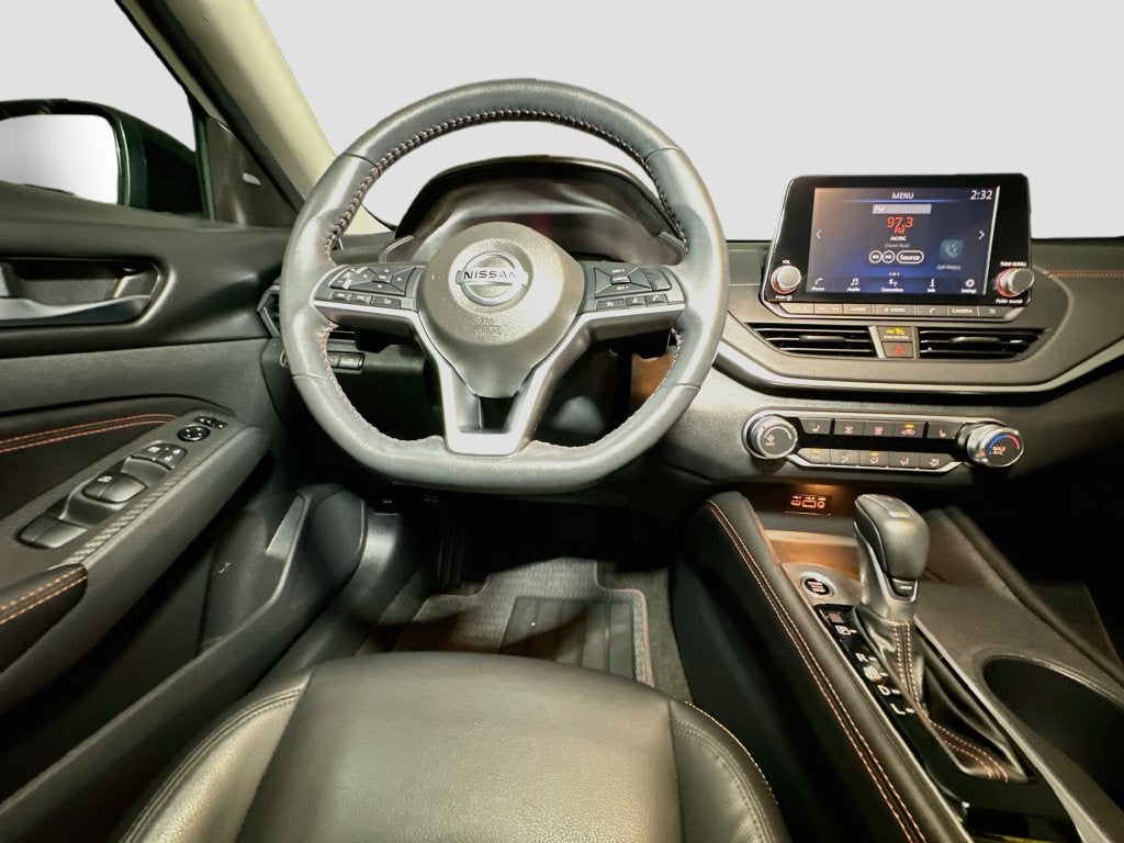 2022 Nissan Altima 2.0 SR