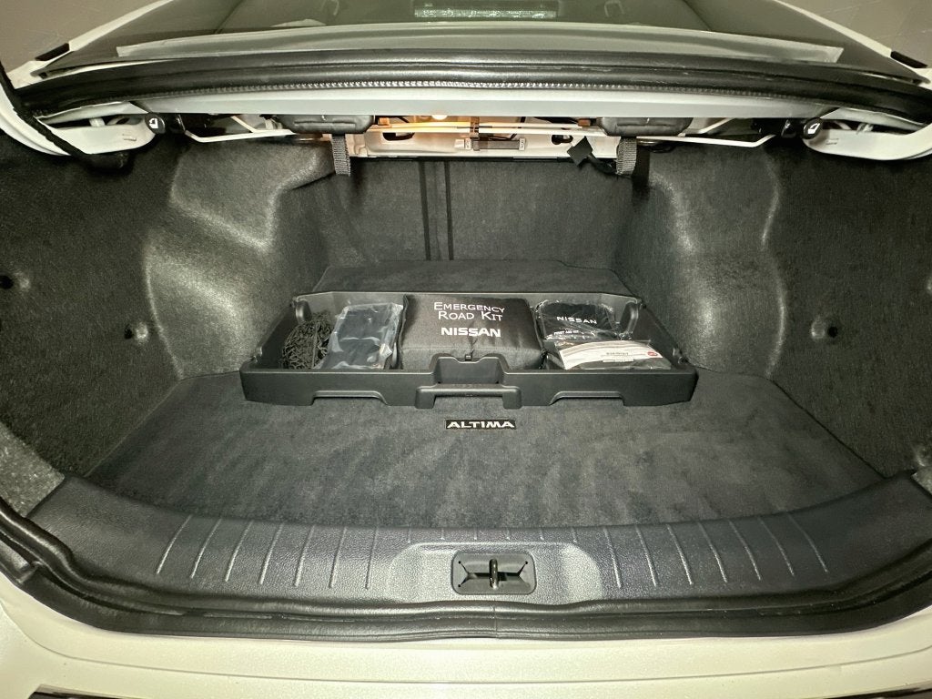 2022 Nissan Altima 2.0 SR