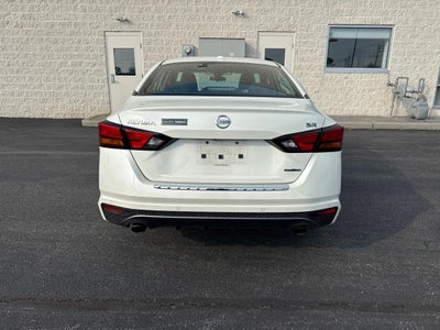 2022 Nissan Altima 2.0 SR