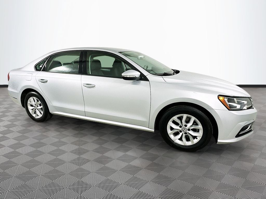 2018 Volkswagen Passat 2.0T S