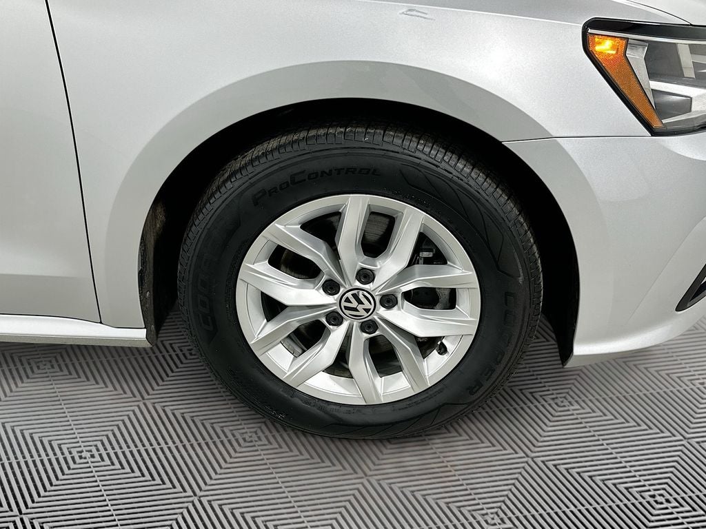 2018 Volkswagen Passat 2.0T S