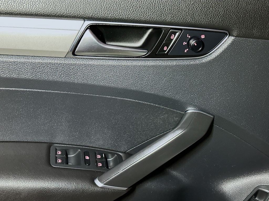 2018 Volkswagen Passat 2.0T S