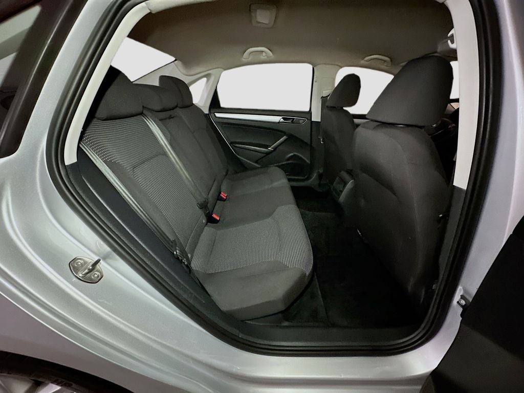 2018 Volkswagen Passat 2.0T S