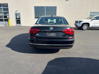 2016 Volkswagen Passat 1.8T SE