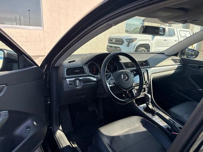 2016 Volkswagen Passat 1.8T SE