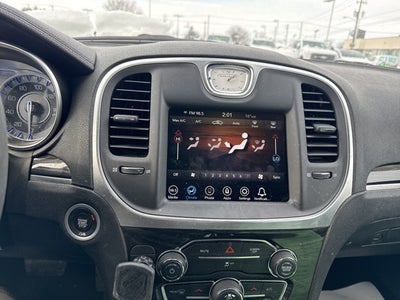 2022 Chrysler 300 Touring