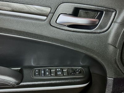 2022 Chrysler 300 Touring