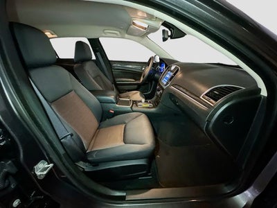 2022 Chrysler 300 Touring