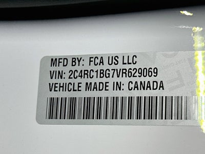 2027 Chrysler Pacifica Select
