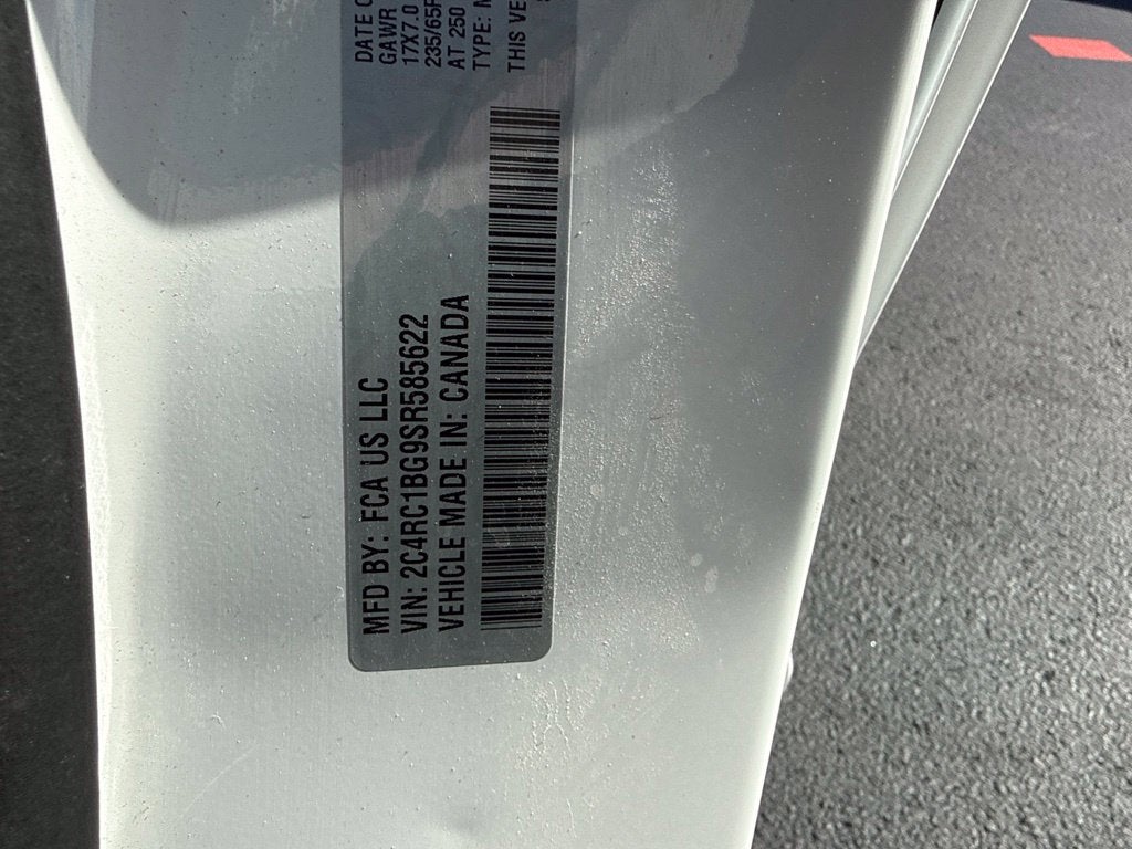 2025 Chrysler Pacifica Select