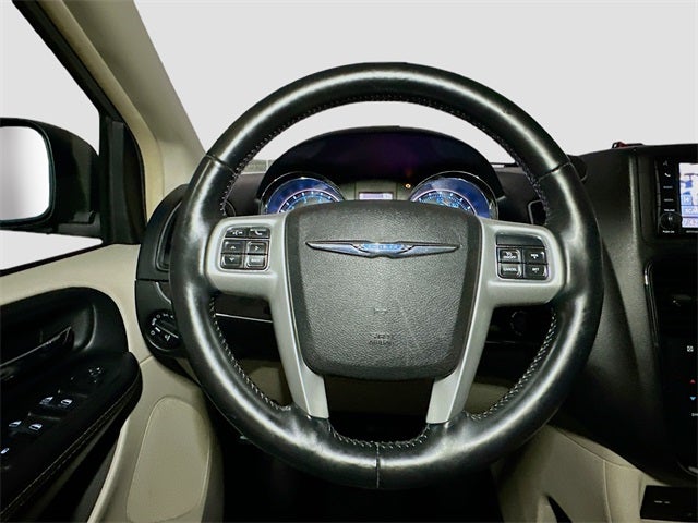 2015 Chrysler Town & Country Touring-L