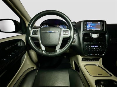 2015 Chrysler Town & Country Touring-L