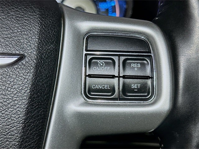 2015 Chrysler Town & Country Touring-L