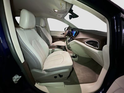 2017 Chrysler Pacifica Touring L Plus