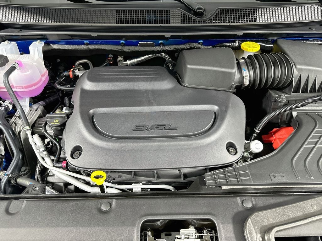 2027 Chrysler Pacifica Select