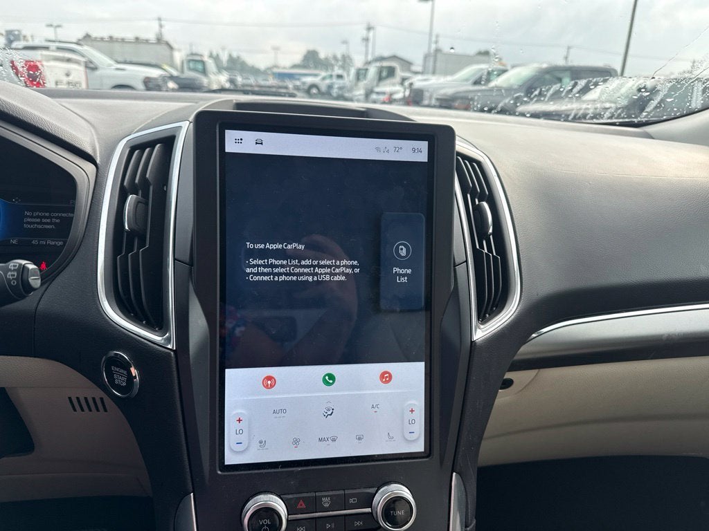 2023 Ford Edge Titanium