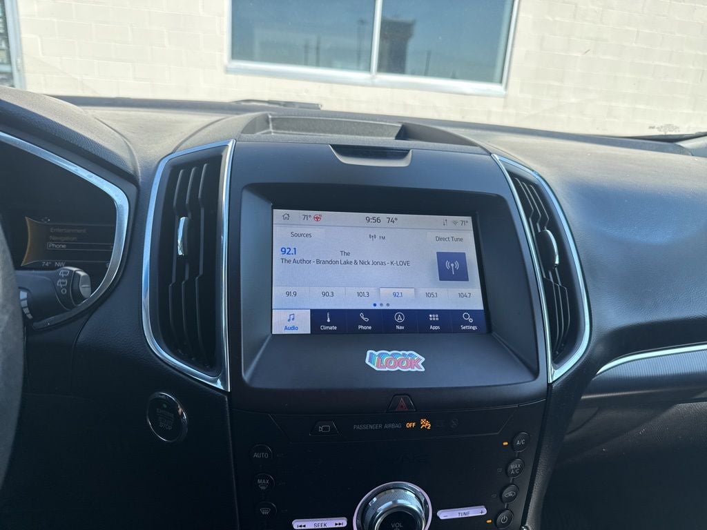 2020 Ford Edge Titanium