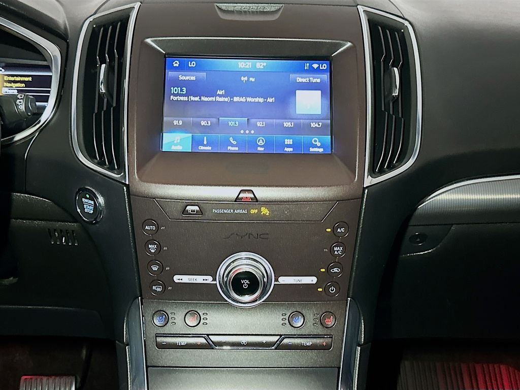 2020 Ford Edge Titanium