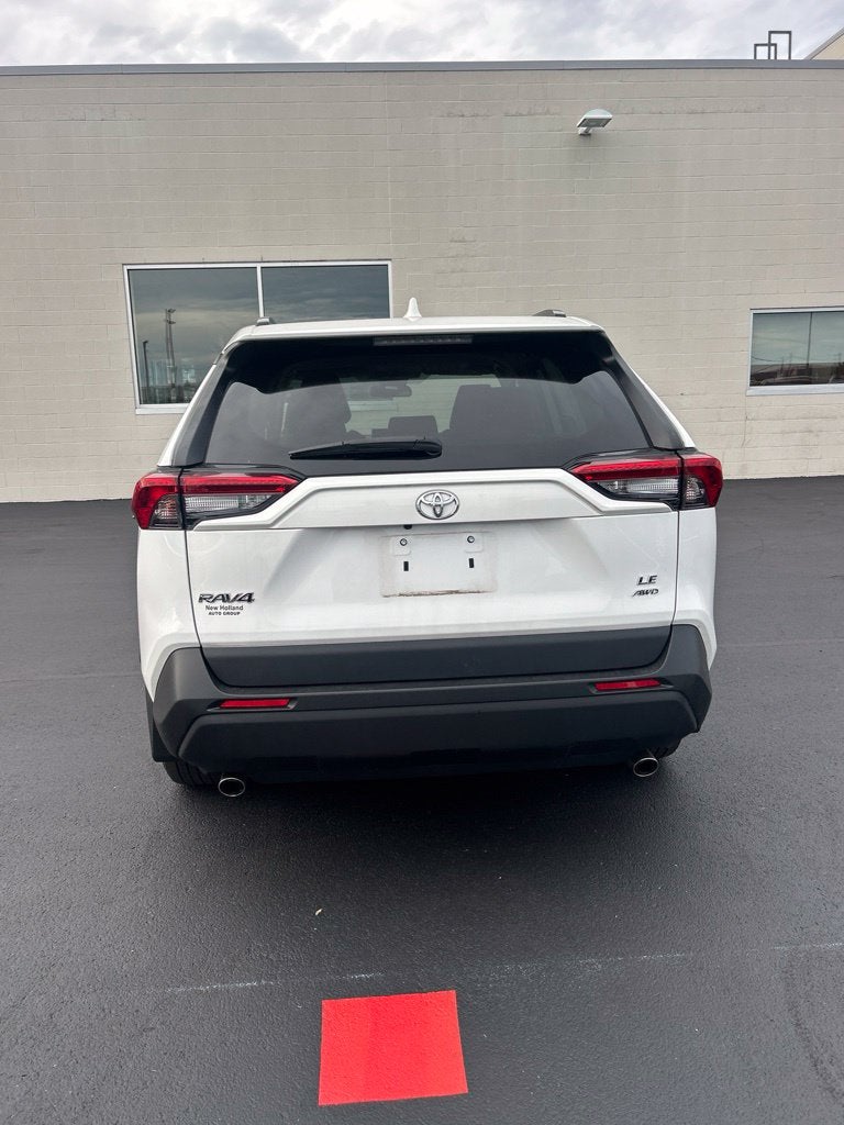 2021 Toyota RAV4 LE