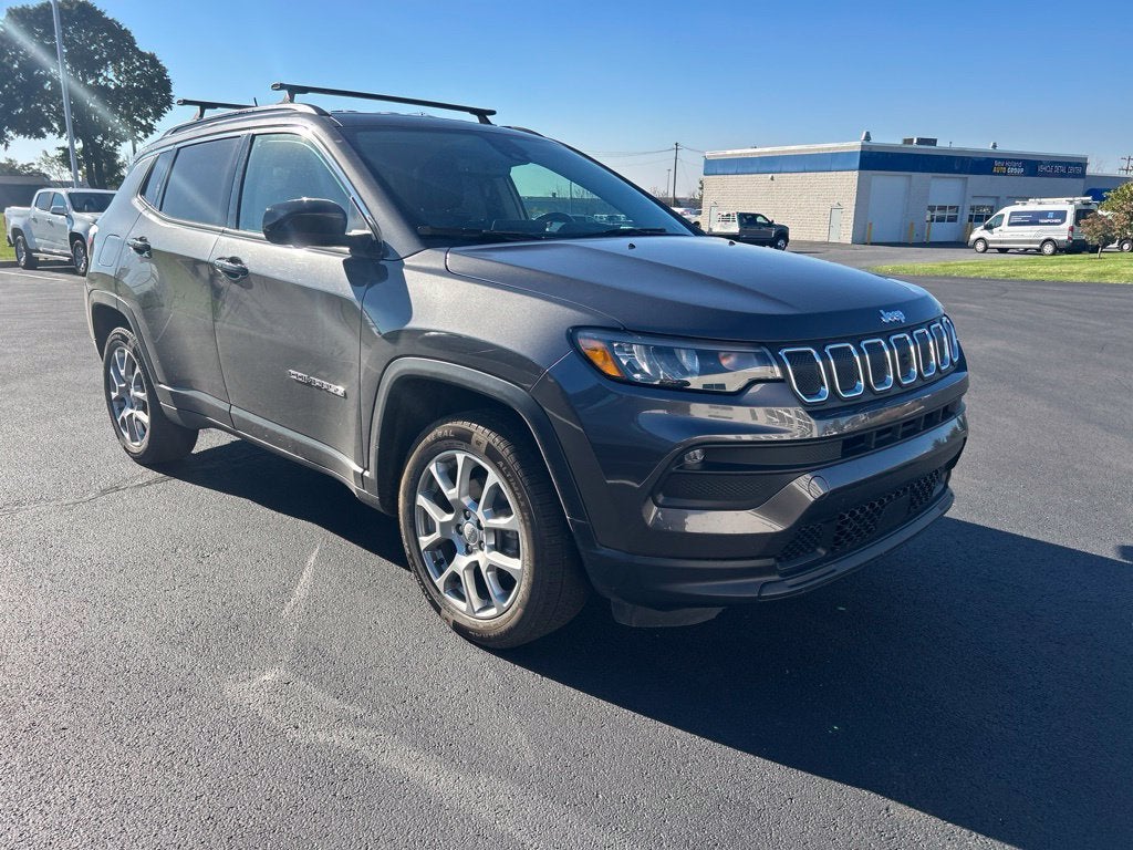 2022 Jeep Compass Latitude Lux