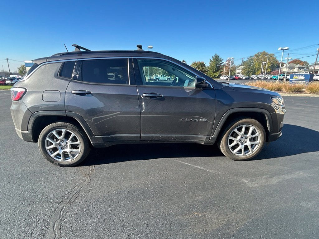 2022 Jeep Compass Latitude Lux