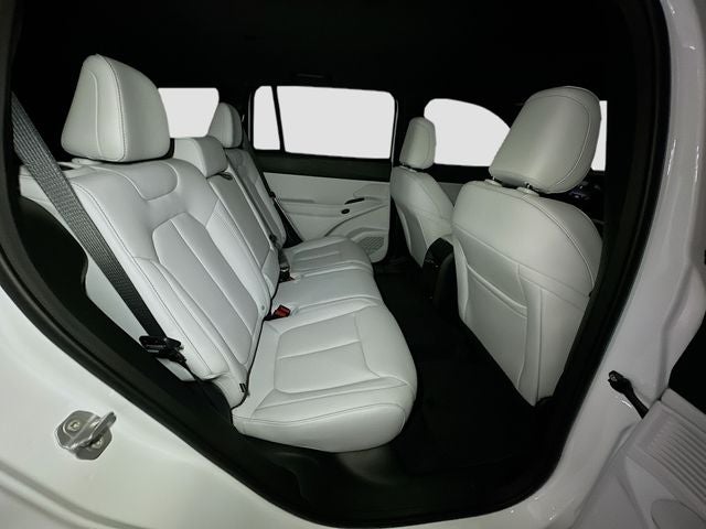 2026 Jeep Cherokee Base