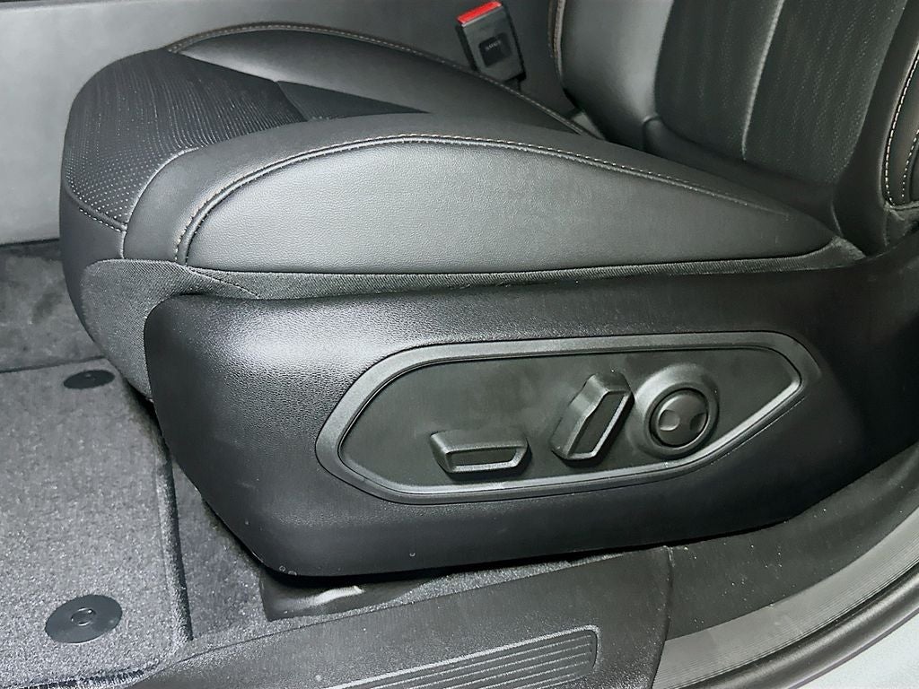 2026 Jeep Cherokee Base