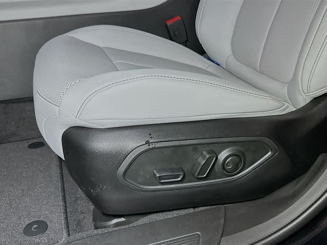 2026 Jeep Cherokee Base