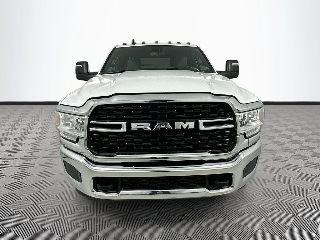 2024 RAM 3500 SLT
