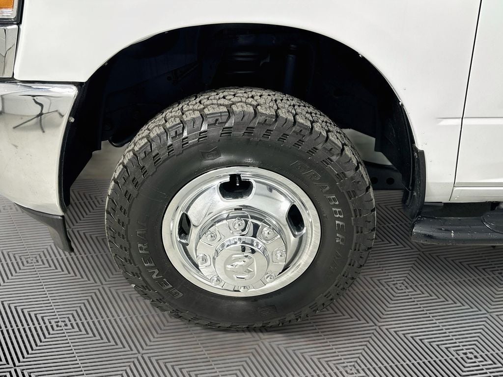 2024 RAM 3500 SLT