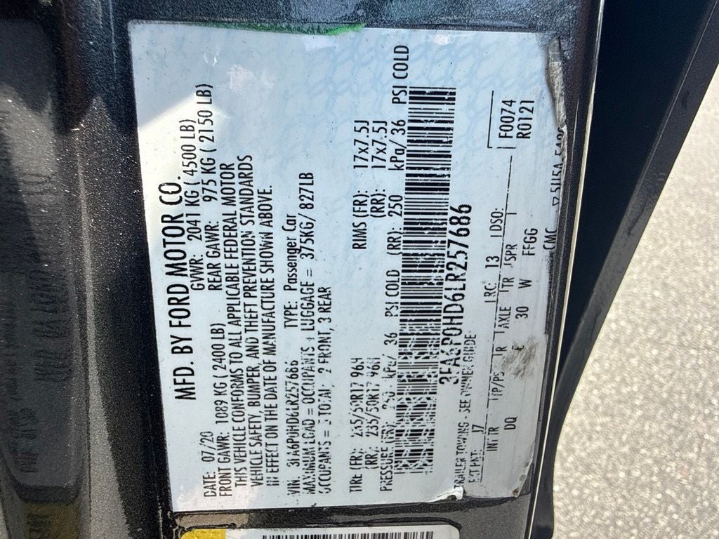 2020 Ford Fusion SE