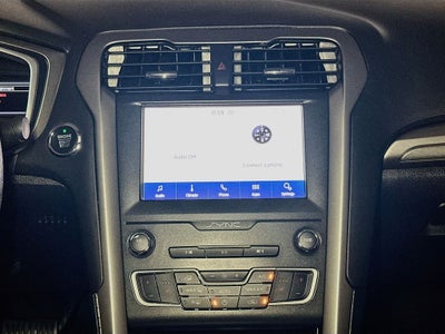 2020 Ford Fusion SE