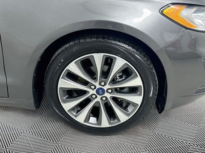 2020 Ford Fusion SE