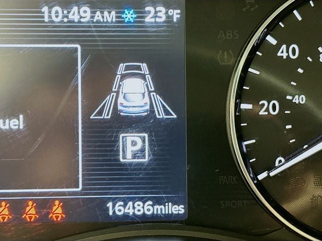 2023 Nissan Kicks SR