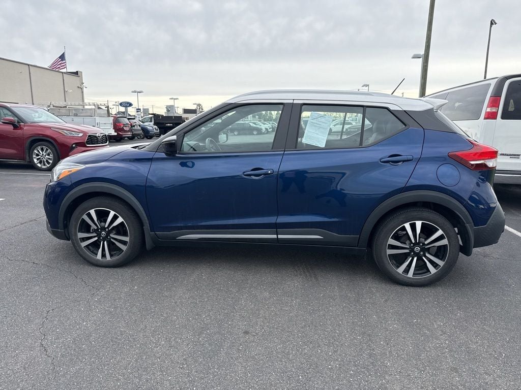 2020 Nissan Kicks SR