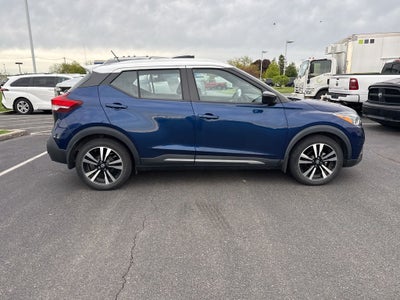 2020 Nissan Kicks SR