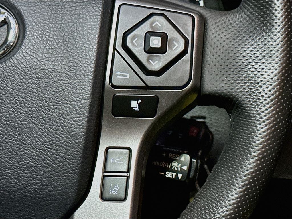 2020 Toyota Tacoma SR5 V6