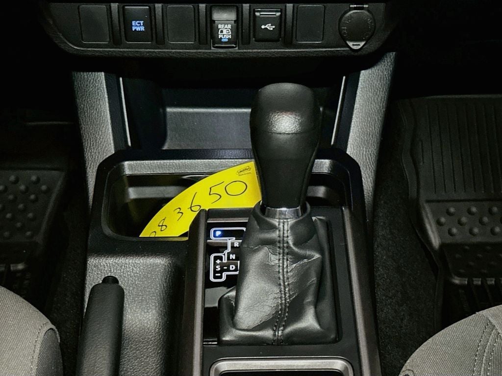 2020 Toyota Tacoma SR5 V6