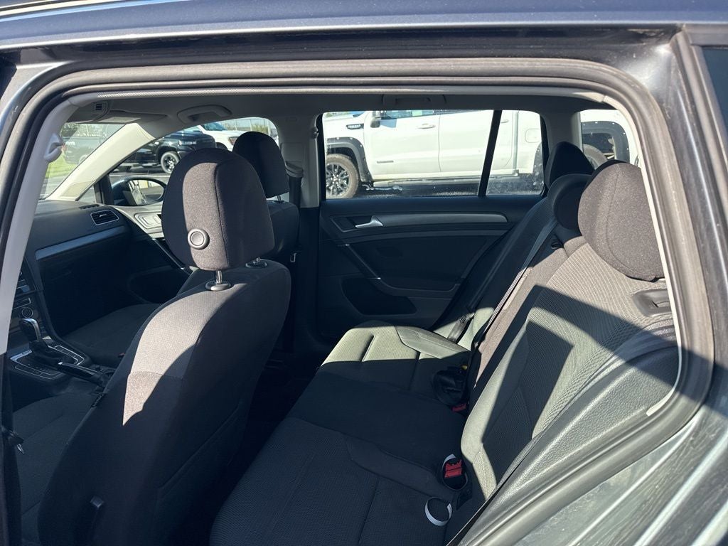 2018 Volkswagen Golf SportWagen S 4Motion