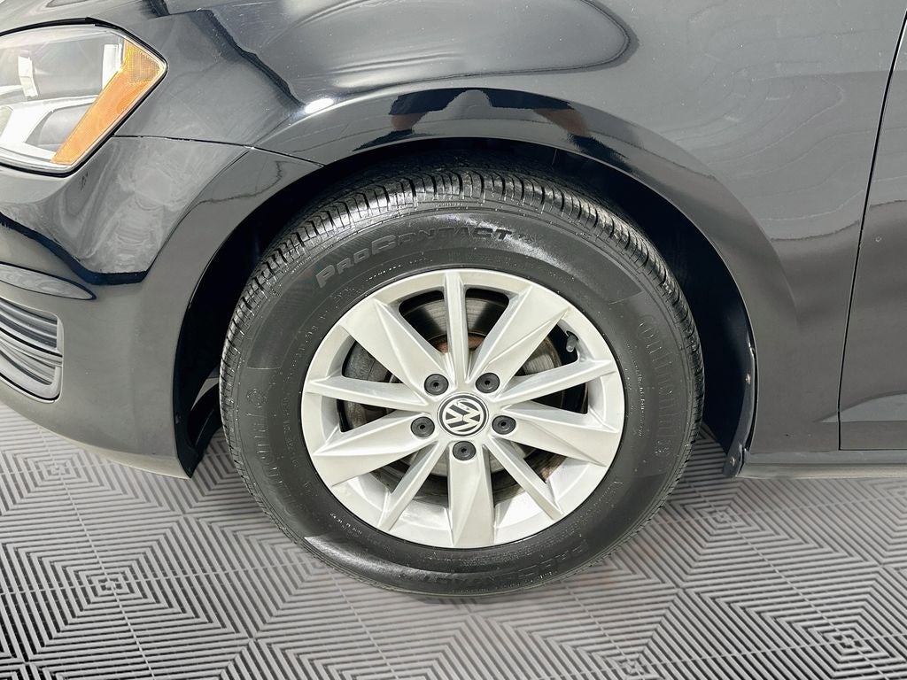 2015 Volkswagen Golf TSI S 4-Door