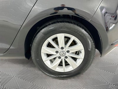 2015 Volkswagen Golf TSI S 4-Door