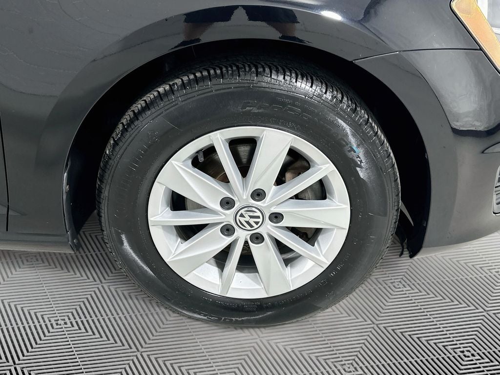 2015 Volkswagen Golf TSI S 4-Door