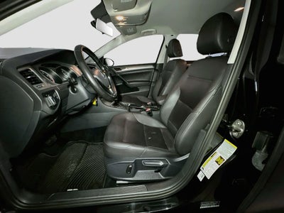 2015 Volkswagen Golf TSI S 4-Door